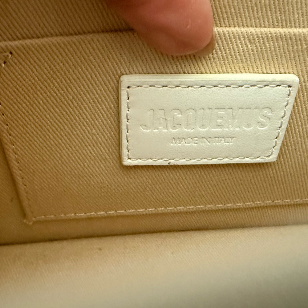 Jacquemus White Mini Leather Shoulder Bag with Gold Hardware - Picture 3 of 8